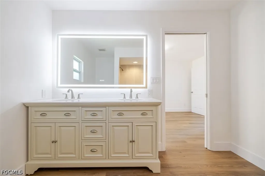 1337 N Alhambra Circle Naples FL 34103