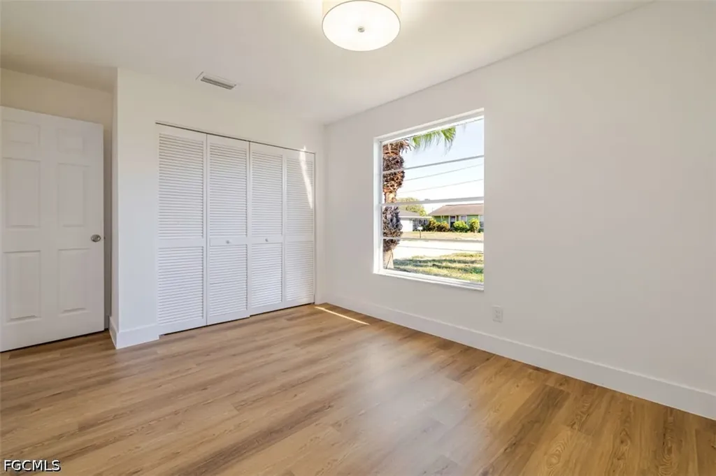 1337 N Alhambra Circle Naples FL 34103