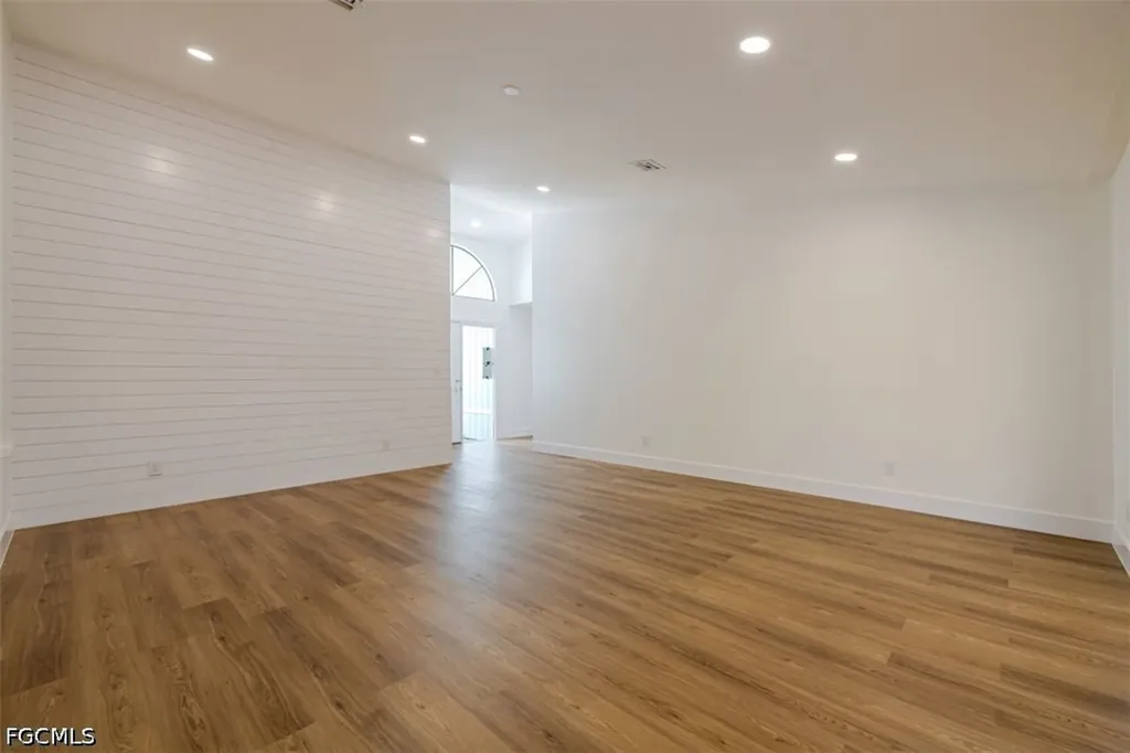 1337 N Alhambra Circle Naples FL 34103