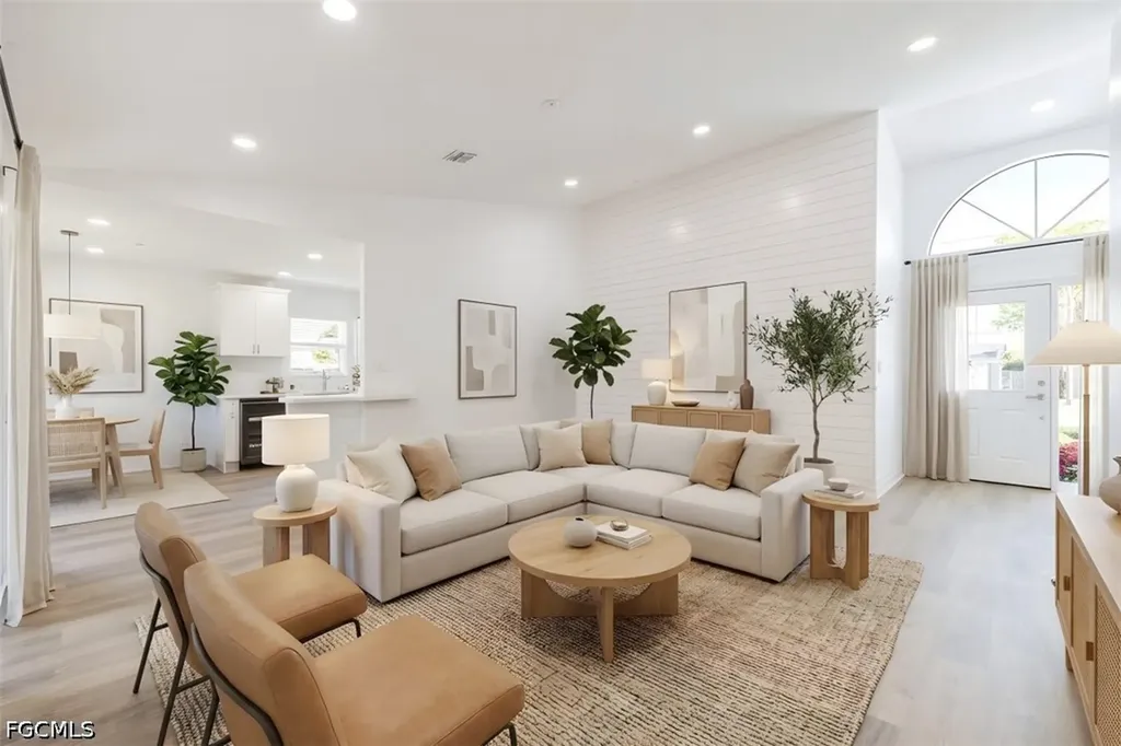 1337 N Alhambra Circle Naples FL 34103