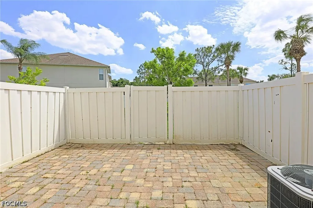 3629 Pine Oak Circle Fort Myers FL 33916