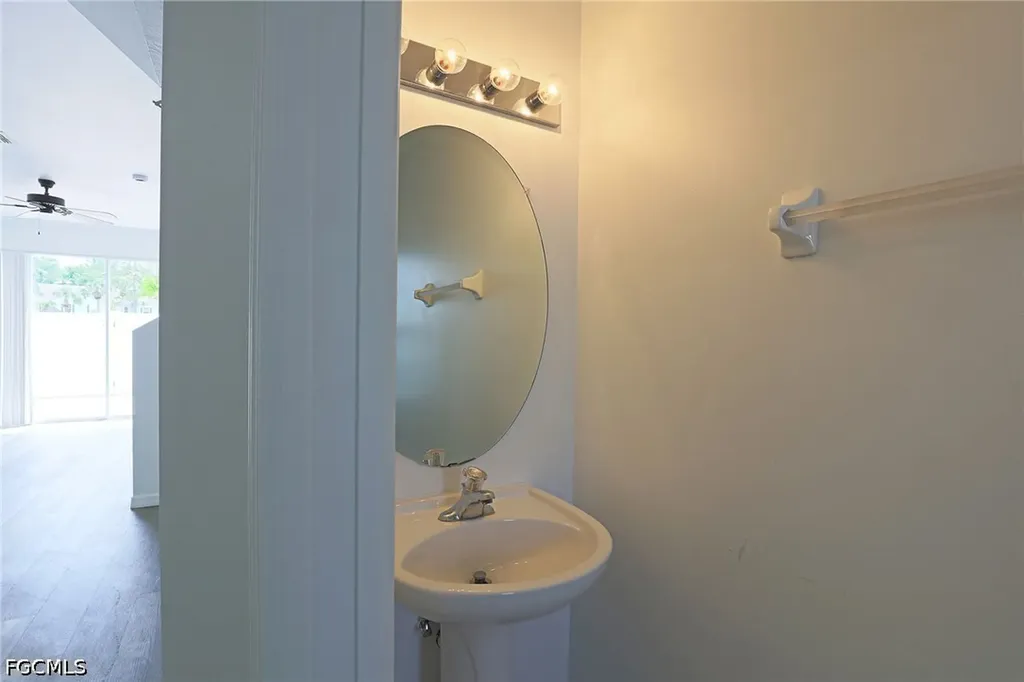 3629 Pine Oak Circle Fort Myers FL 33916
