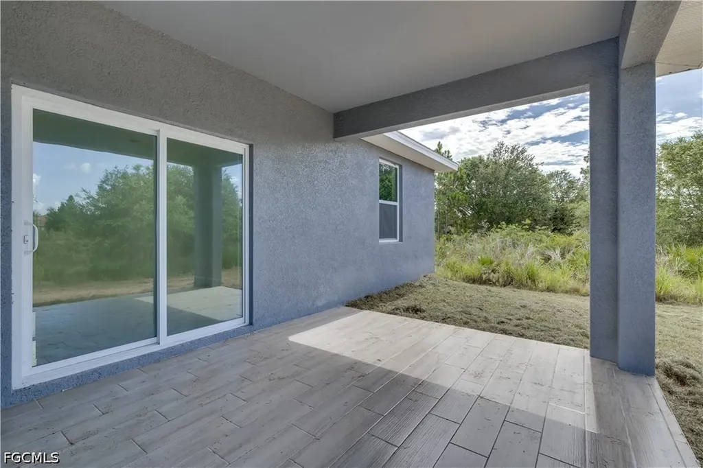 1004 E 10th Street Lehigh Acres FL 33972