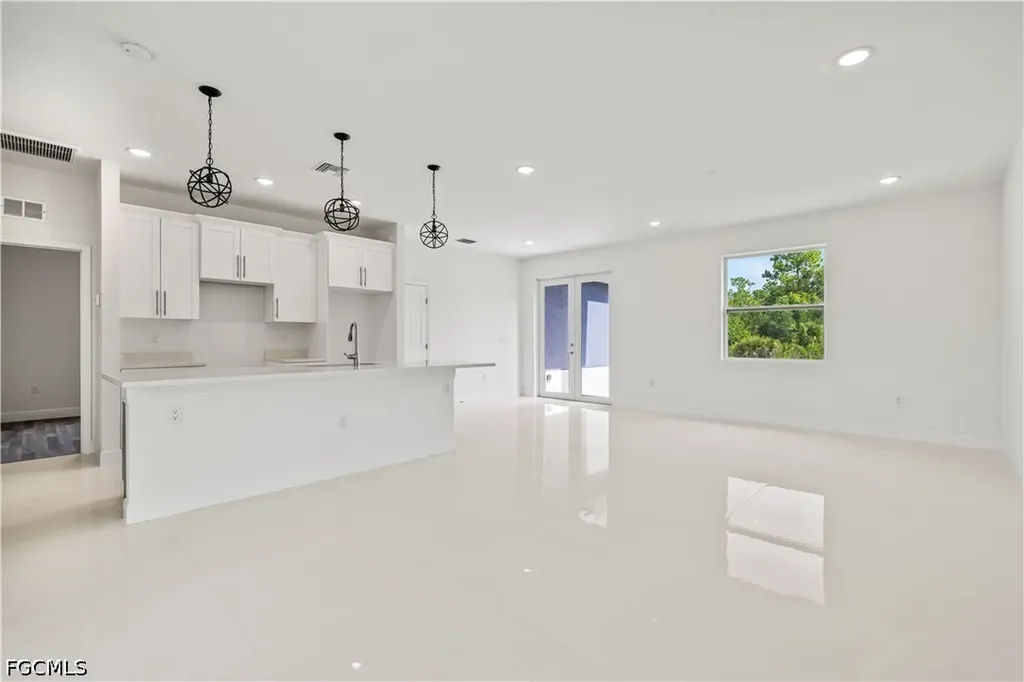 1004 E 10th Street Lehigh Acres FL 33972
