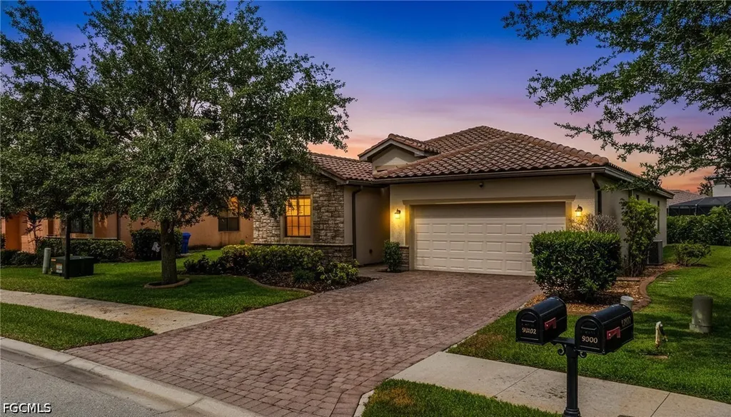 9302 Via San Giovani Street Fort Myers FL 33905
