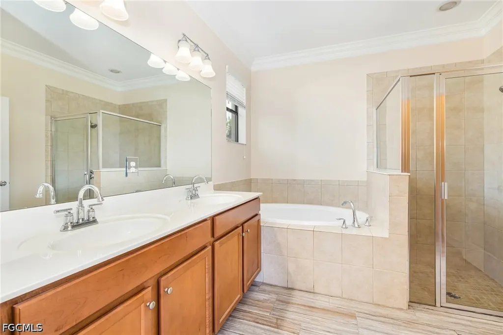 9302 Via San Giovani Street Fort Myers FL 33905