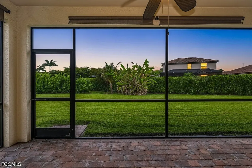 9302 Via San Giovani Street Fort Myers FL 33905