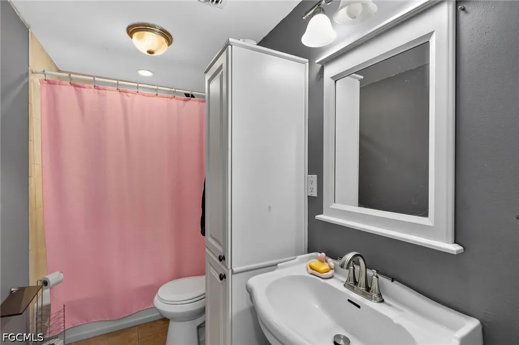 1405 SE 24th Street Cape Coral FL 33990