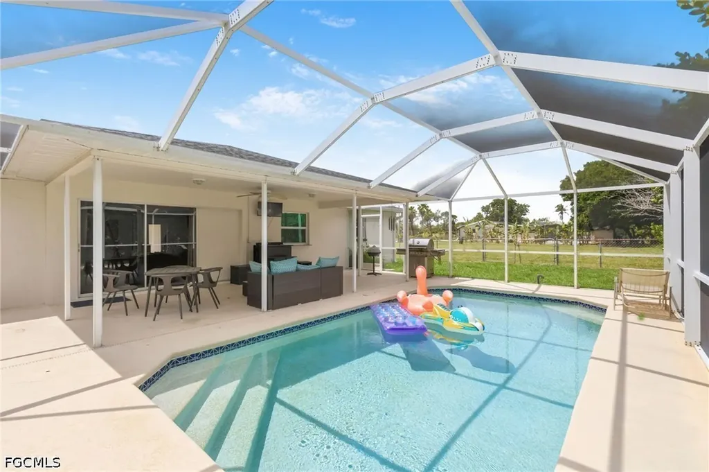 1405 SE 24th Street Cape Coral FL 33990