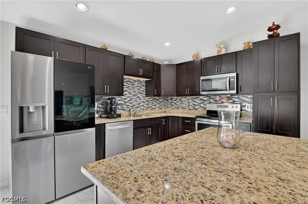 1220 Moore Run Labelle FL 33935