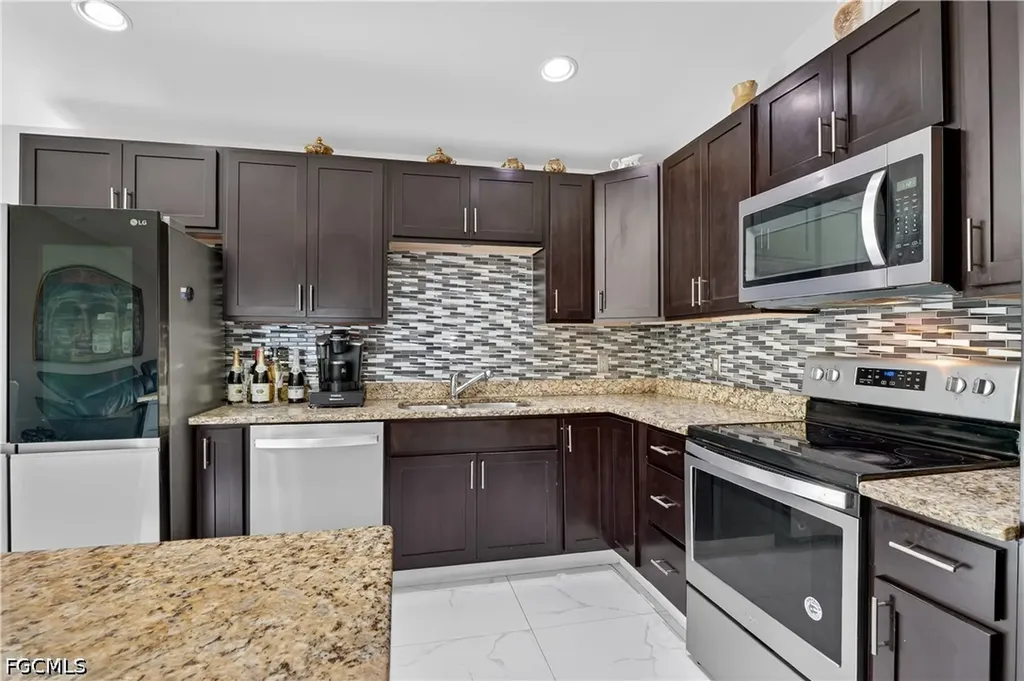 1220 Moore Run Labelle FL 33935