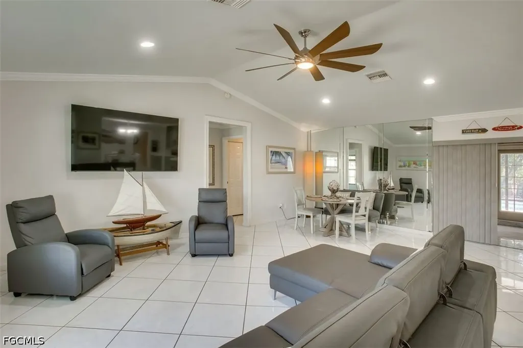 162 SE 22nd Street Cape Coral FL 33990