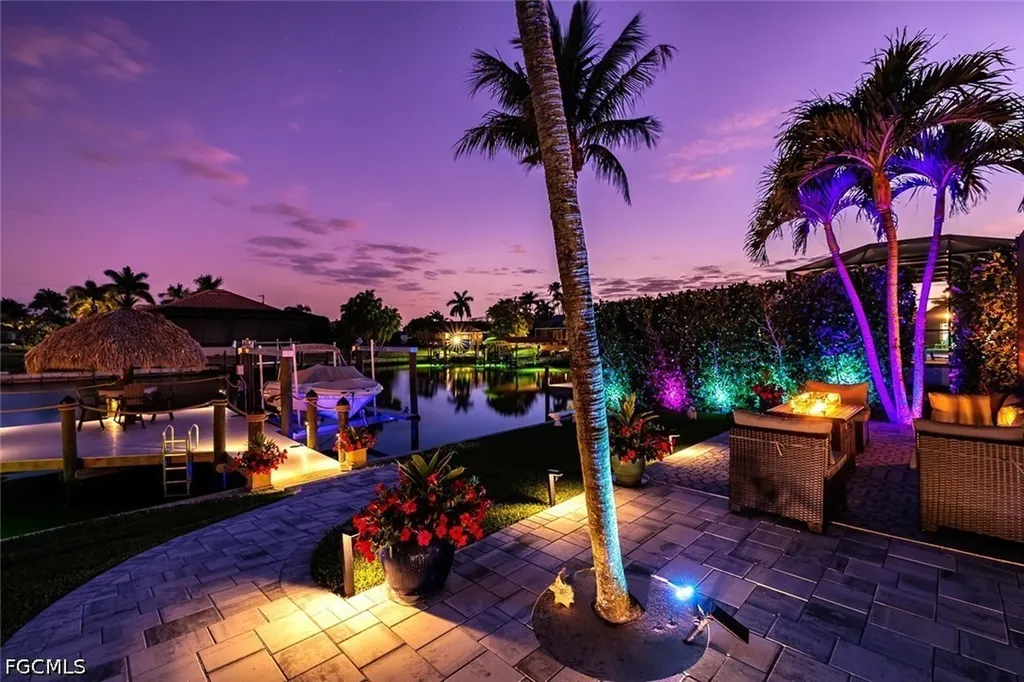 2828 SW 33rd Terrace Cape Coral FL 33914