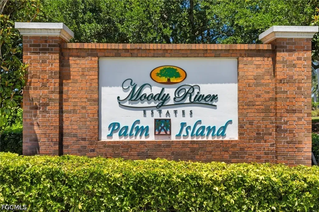 12841 Seaside Key Court North Fort Myers FL 33903
