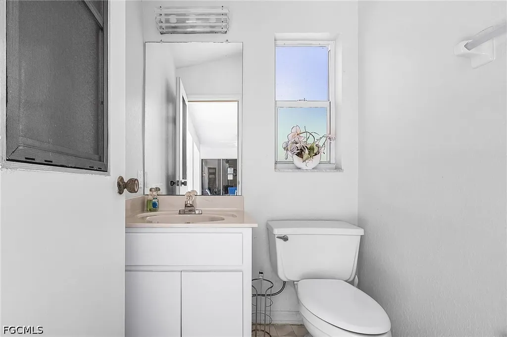 1432 Viking Court Cape Coral FL 33904
