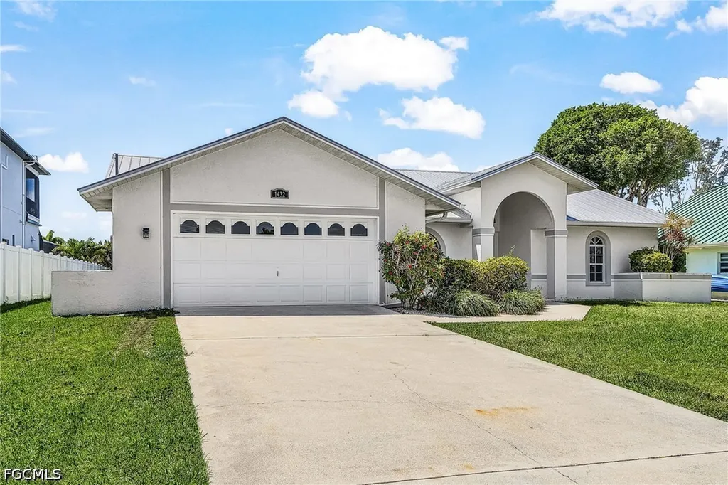 1432 Viking Court Cape Coral FL 33904