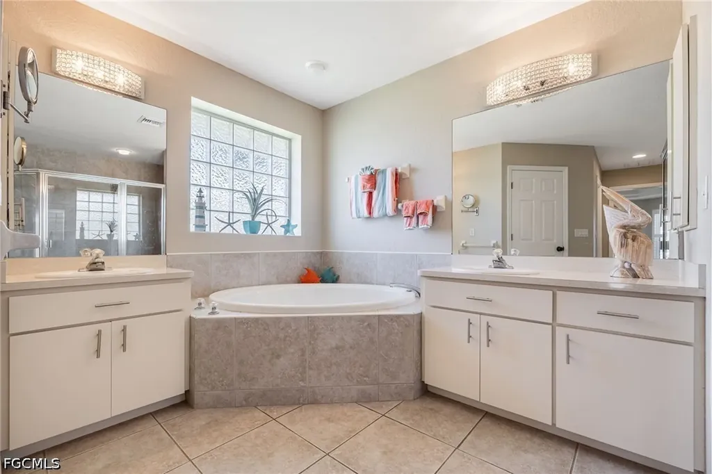 4920 SW 1st Court Cape Coral FL 33914