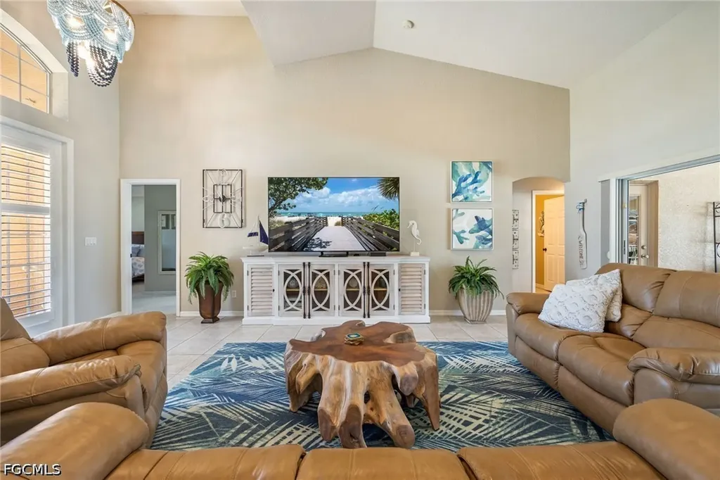 4920 SW 1st Court Cape Coral FL 33914