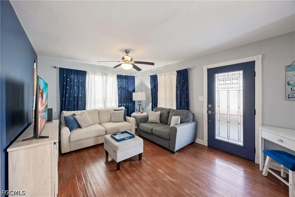 547 101st Avenue N Naples FL 34108