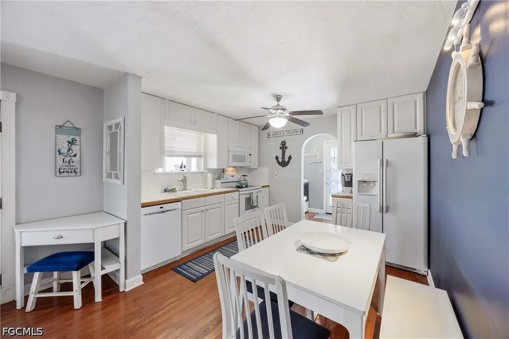 547 101st Avenue N Naples FL 34108