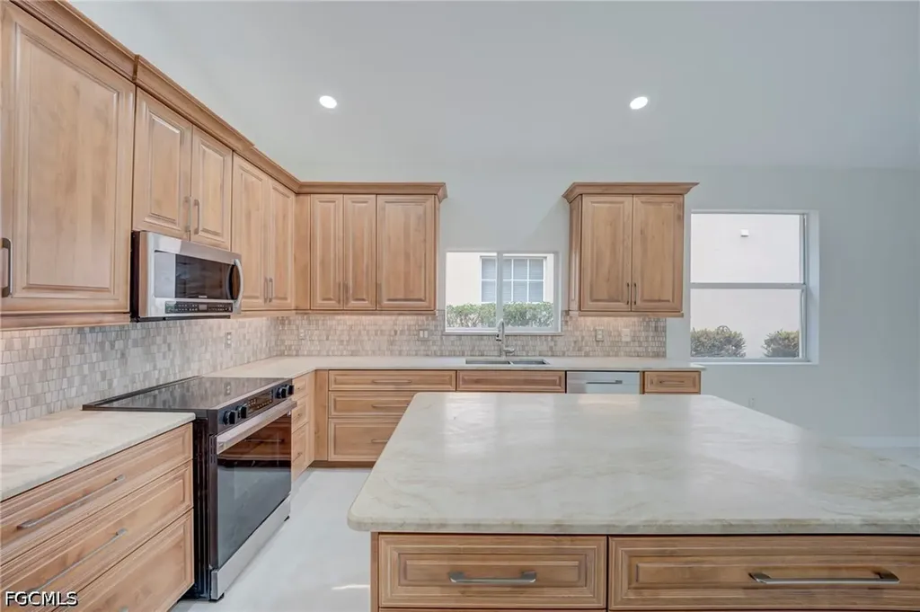 2641 Bellingham Court Cape Coral FL 33991