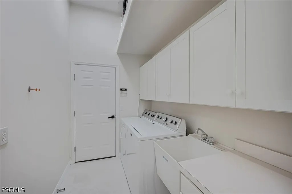 2641 Bellingham Court Cape Coral FL 33991