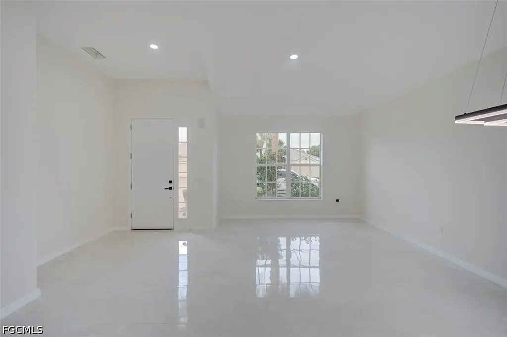 2641 Bellingham Court Cape Coral FL 33991
