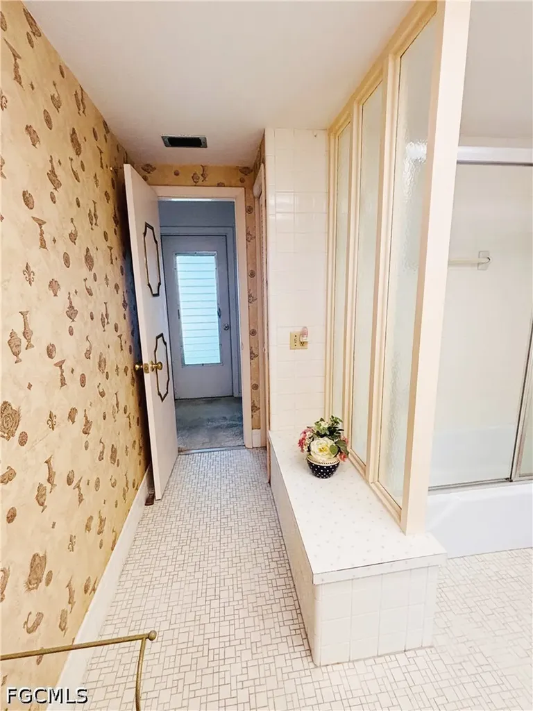 406 Leeland Heights Boulevard E Lehigh Acres FL 33936