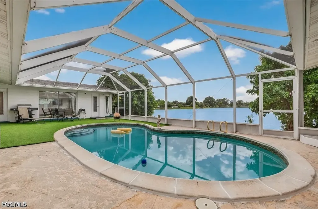 406 Leeland Heights Boulevard E Lehigh Acres FL 33936