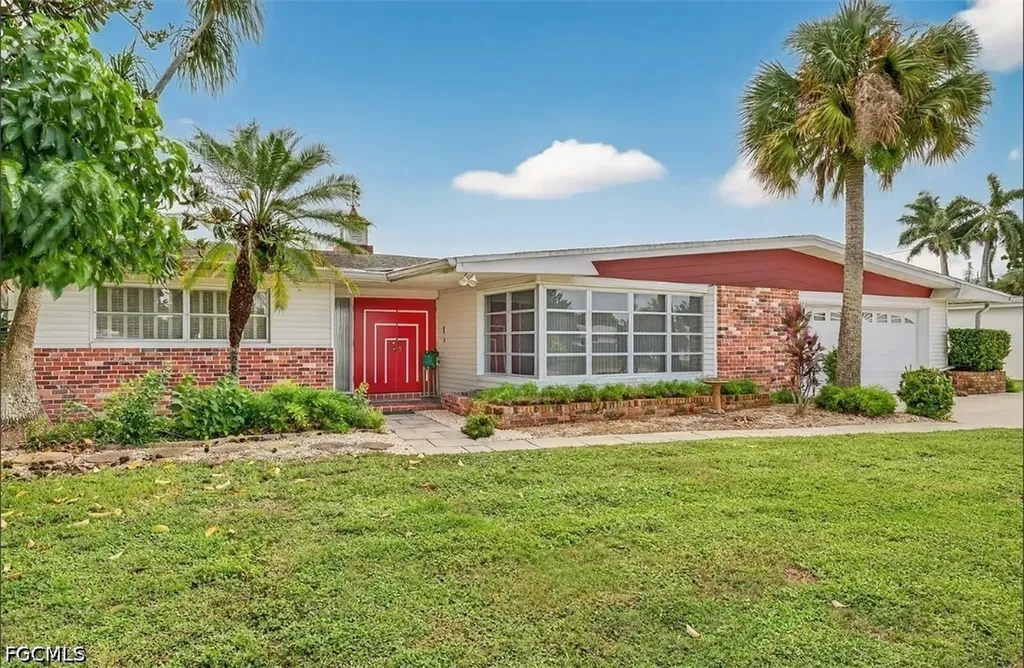 406 Leeland Heights Boulevard E Lehigh Acres FL 33936