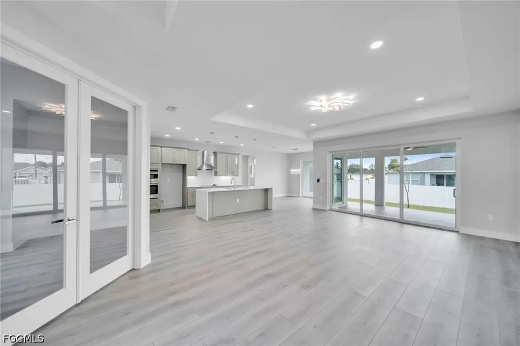 3315 Andalusia Boulevard Cape Coral FL 33909