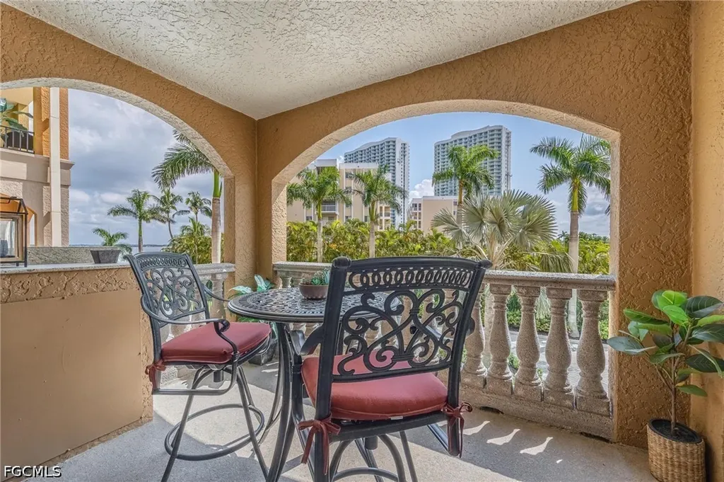 2825 Palm Beach Boulevard Fort Myers FL 33916
