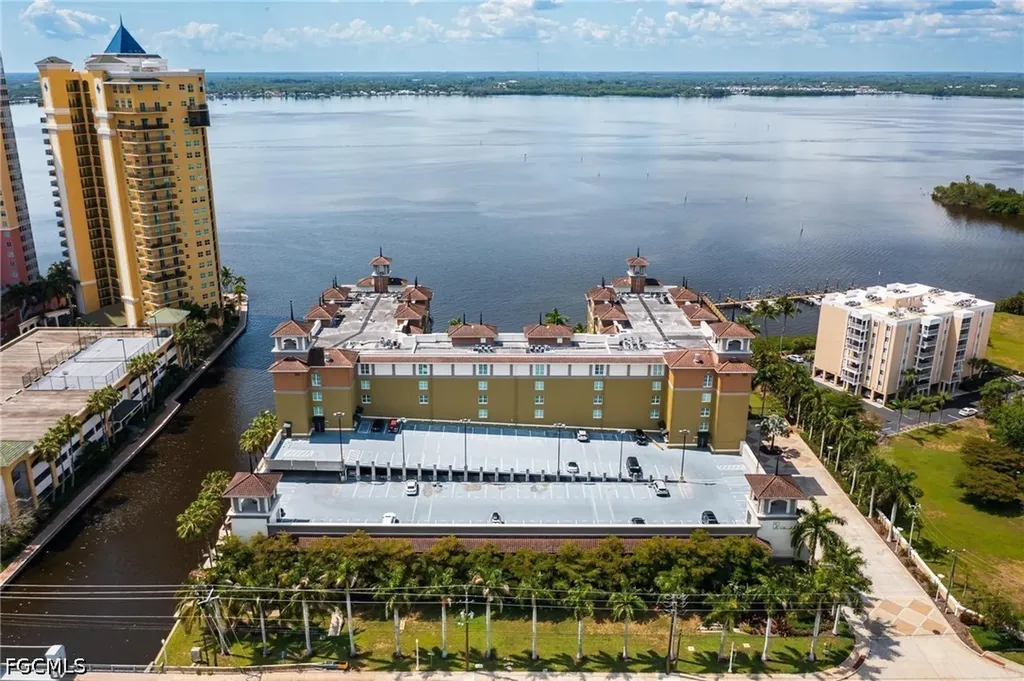 2825 Palm Beach Boulevard Fort Myers FL 33916