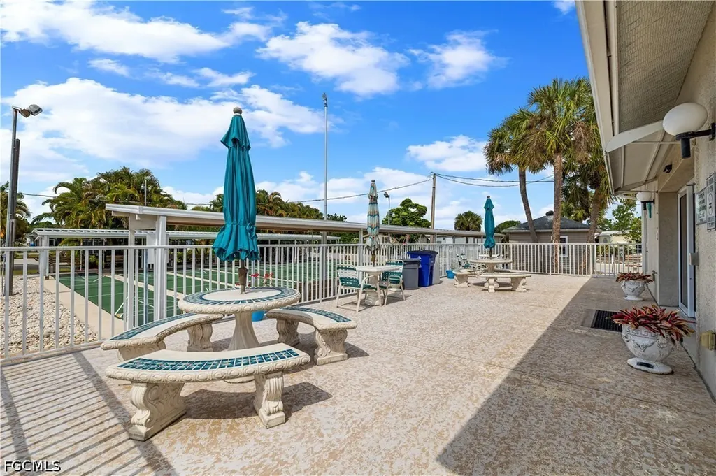 506 Blossom Court North Fort Myers FL 33917