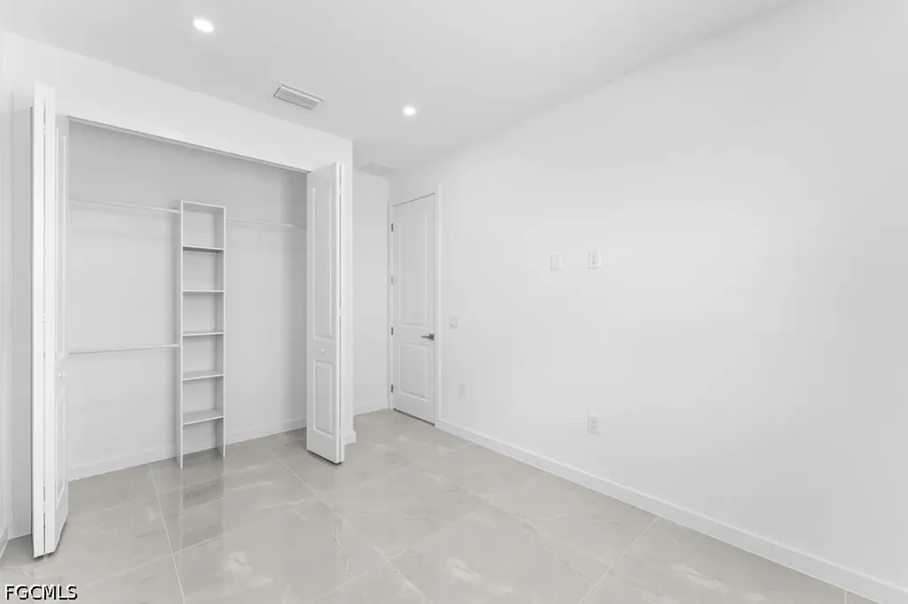 1433 NW 7th Place Cape Coral FL 33993