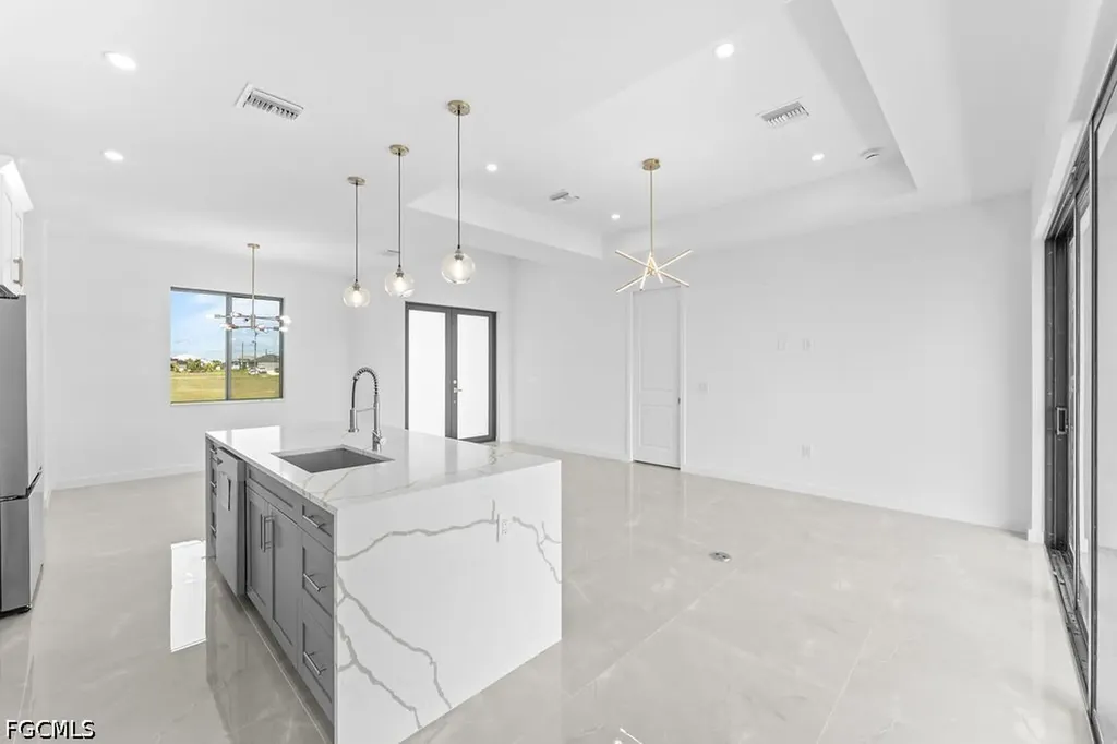 1433 NW 7th Place Cape Coral FL 33993