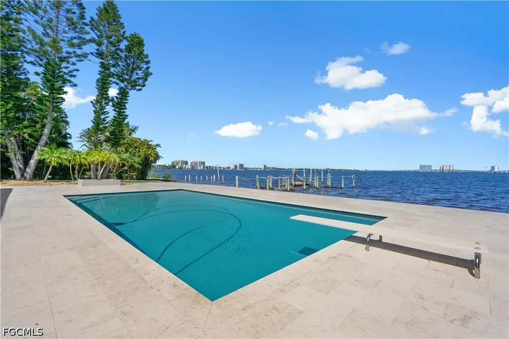 752 Overiver Drive North Fort Myers FL 33903