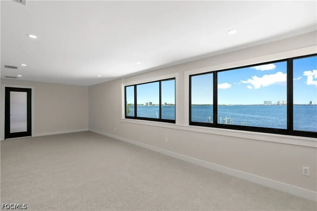 752 Overiver Drive North Fort Myers FL 33903