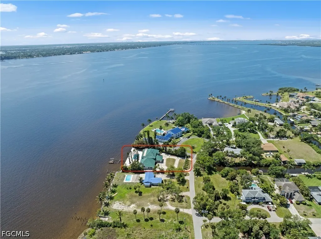 752 Overiver Drive North Fort Myers FL 33903