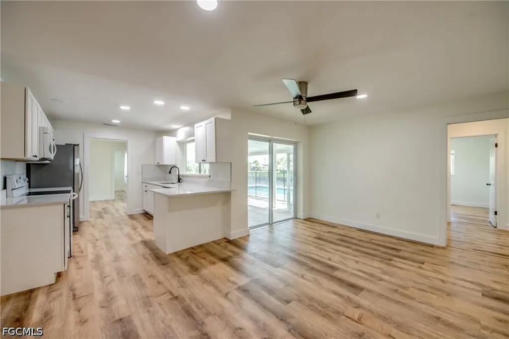 3009 SE 10th Avenue Cape Coral FL 33904