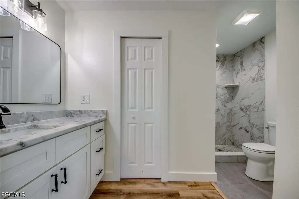 3009 SE 10th Avenue Cape Coral FL 33904