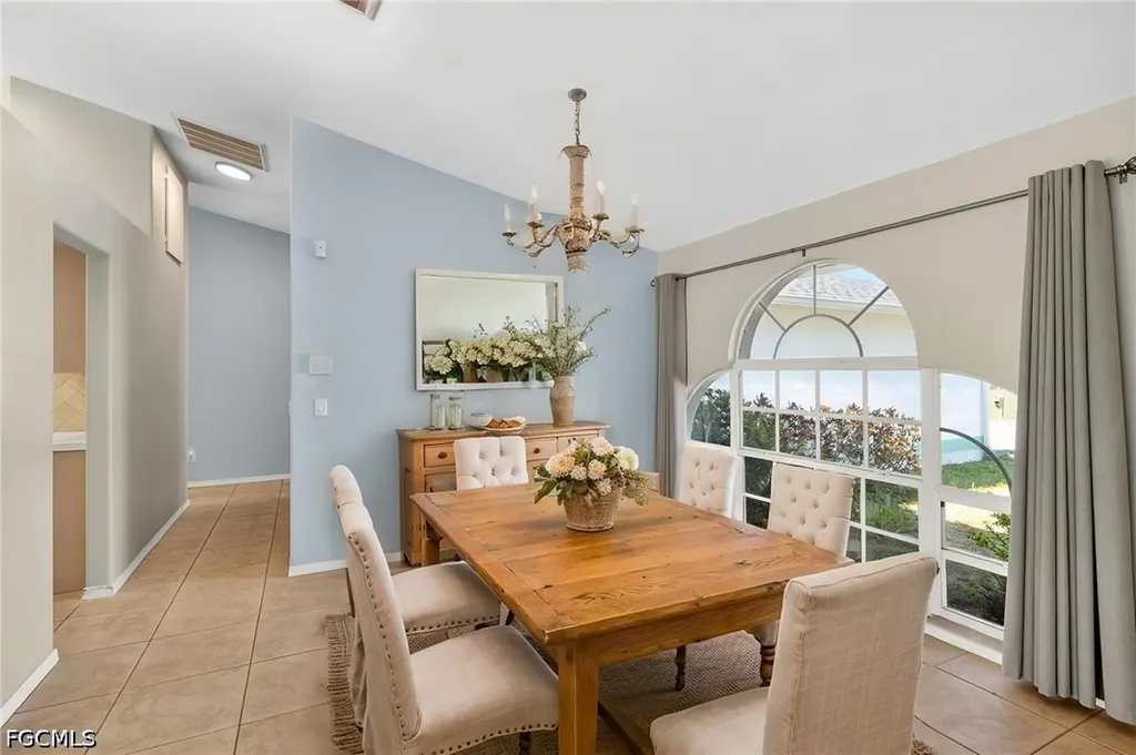 2929 SW 8th Court Cape Coral FL 33914