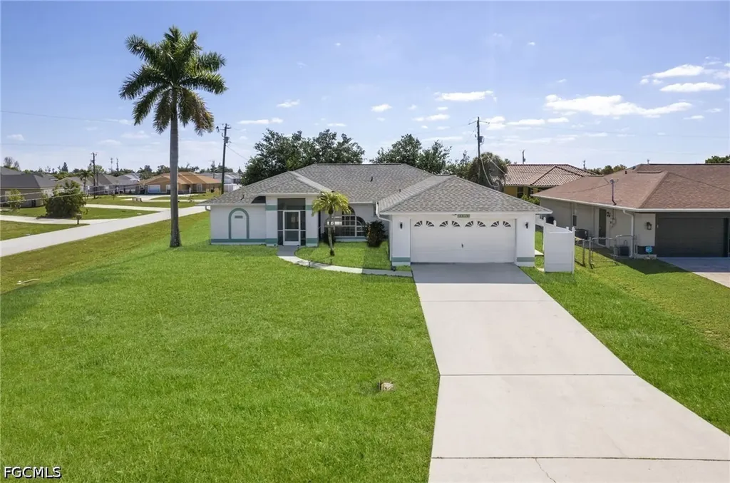 2929 SW 8th Court Cape Coral FL 33914