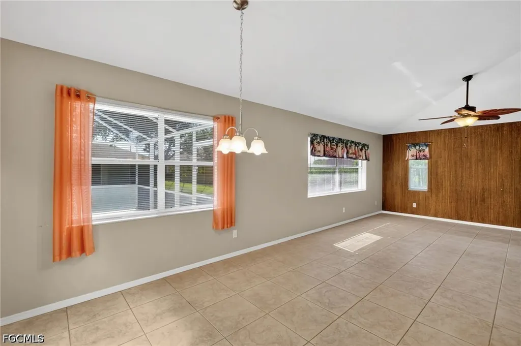 2929 SW 8th Court Cape Coral FL 33914