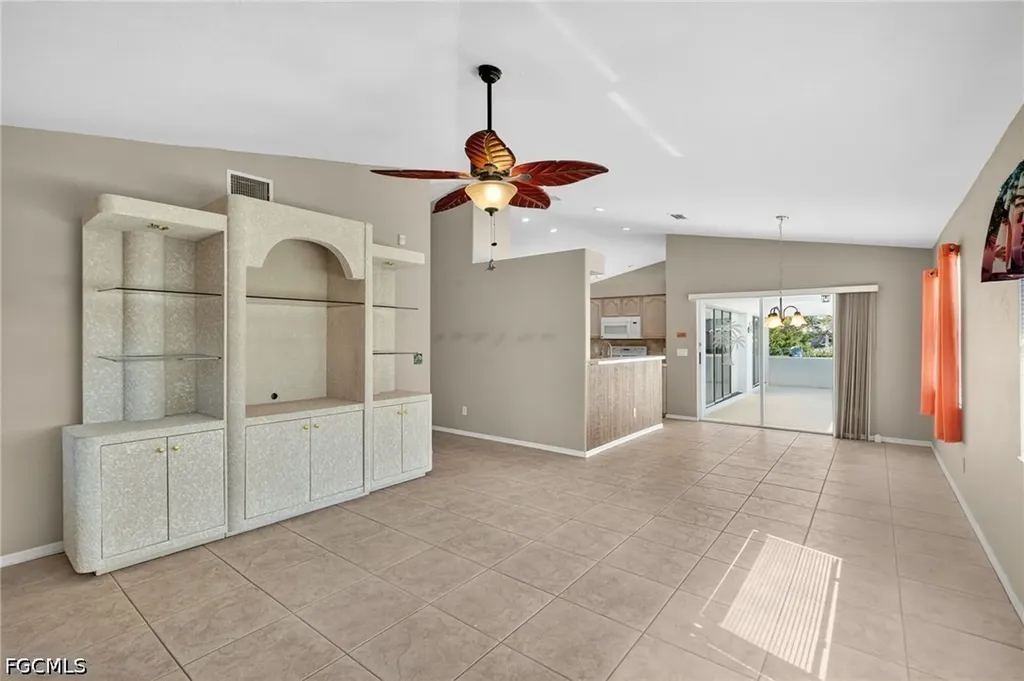 2929 SW 8th Court Cape Coral FL 33914