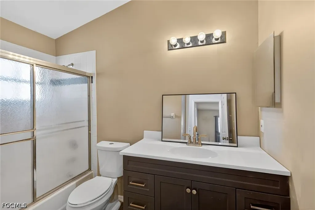 2929 SW 8th Court Cape Coral FL 33914