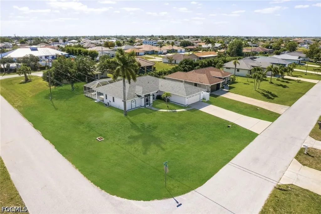 2929 SW 8th Court Cape Coral FL 33914