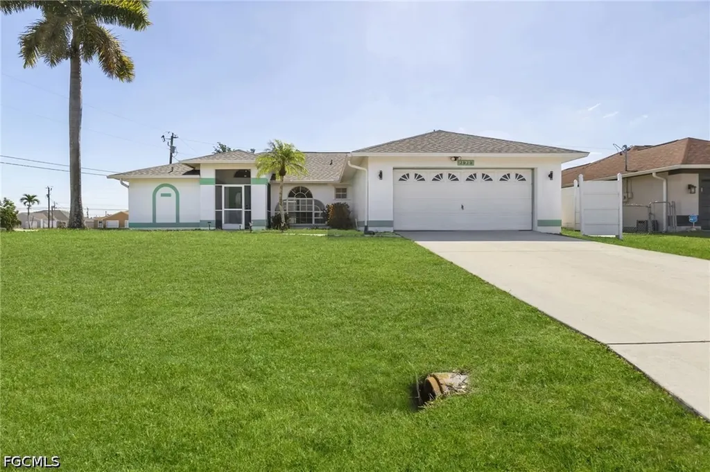 2929 SW 8th Court Cape Coral FL 33914