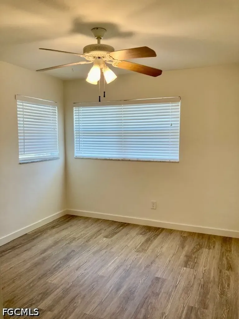 5242 Seagull Court Cape Coral FL 33904