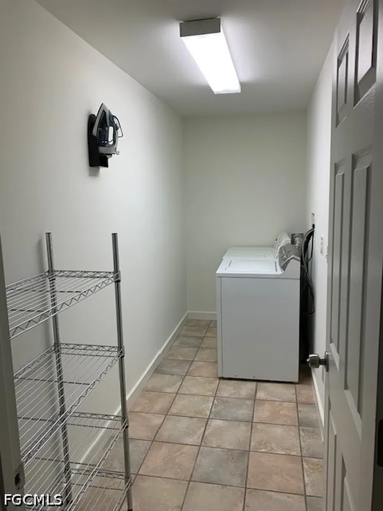 5242 Seagull Court Cape Coral FL 33904